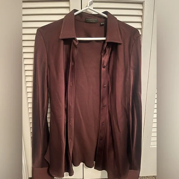 Donna Karan silk blouse. - Picture 3 of 4